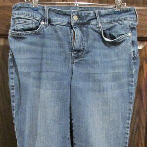 Size 10P Marilyn Straight Jeans